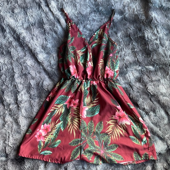 ✨4 for $15✨ Spaghetti Strap Romper